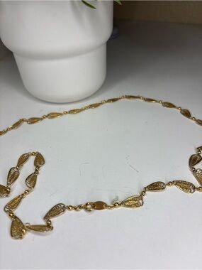 Vintage Gold Tone Filigree Leaf Link Necklace Long Boho Layering Statement Chain